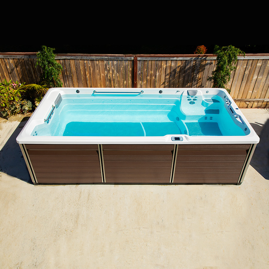 Image of R500 Endless Pools Swim Spa in a backyard